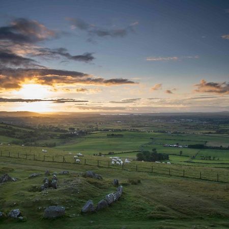 Loughcrew Megalithic Hostel Millbrook Dış mekan fotoğraf